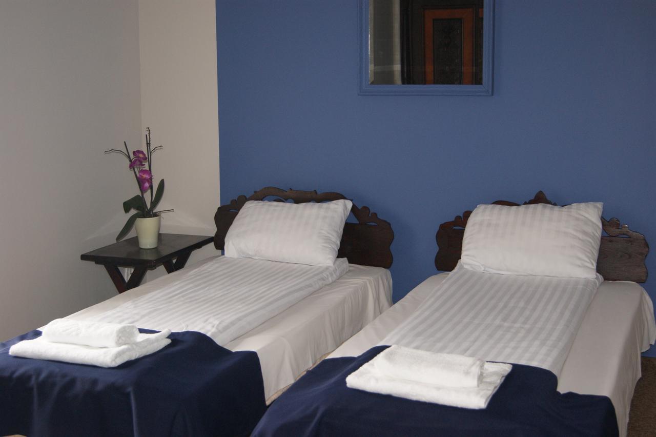 Hotel Ksiezycowy Dworek Кентшин Номер фото