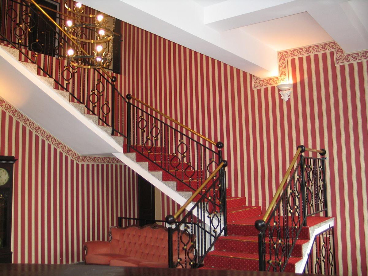 Hotel Ksiezycowy Dworek Кентшин Екстер'єр фото